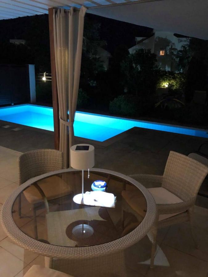Babylon Luxury With Private Pool And Indoor Heated Pool Side